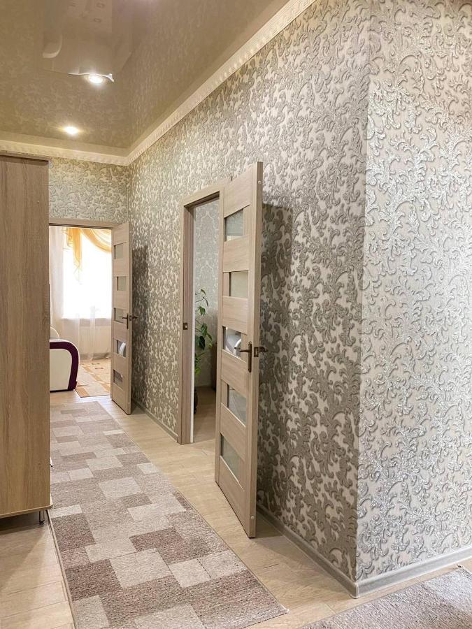 Apartments Koryatovichi Street Kamianets Podilskyi Bagian luar foto