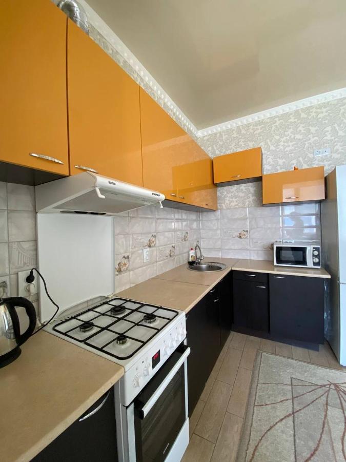 Apartments Koryatovichi Street Kamianets Podilskyi Bagian luar foto